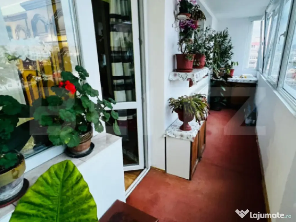 Apartament 3 camere, zonă semicentrală