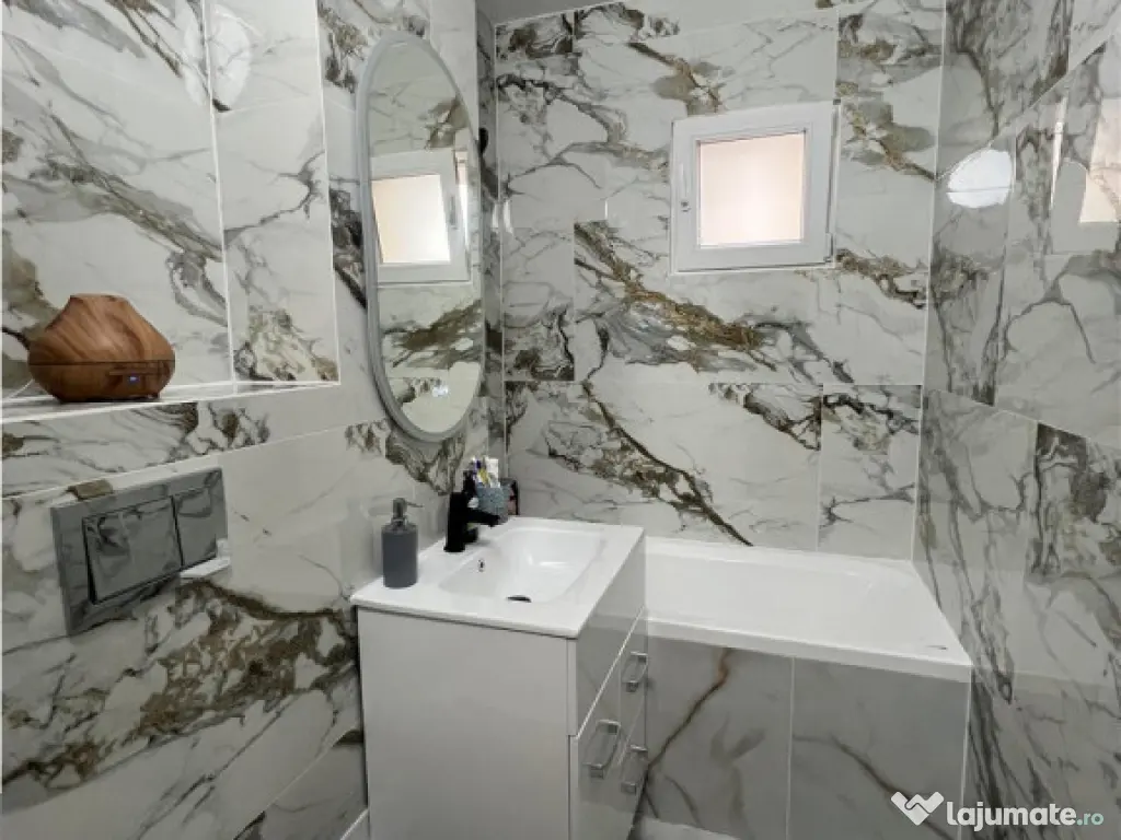 Apartament renovat cu 3 camere decomandate in zona Vasile Aa 