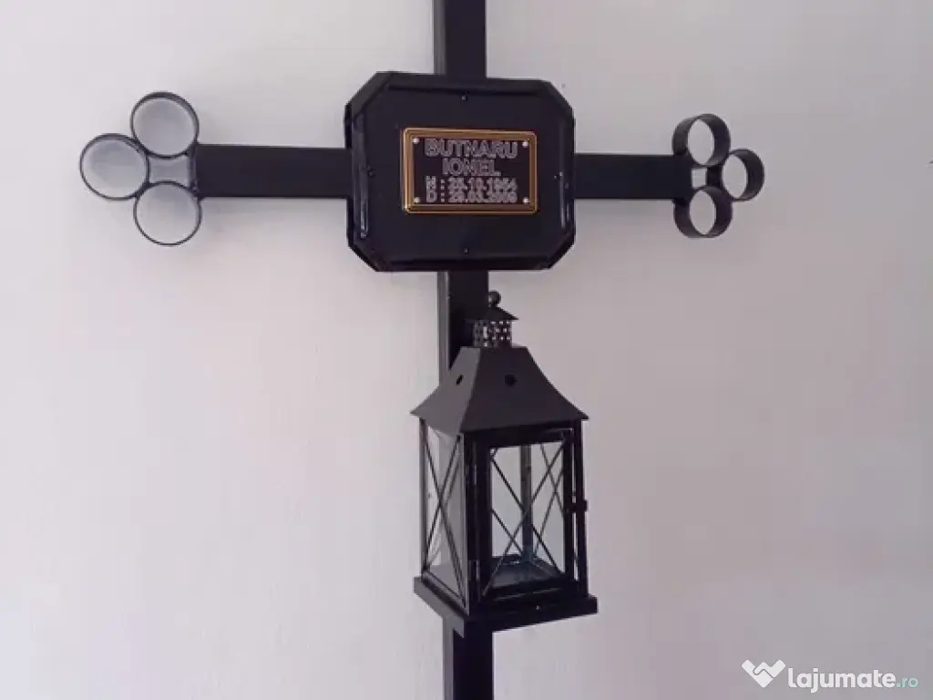 Cruce Metal Fier cu Felinar,pentru Mormânt TRANSPORT GRATUIT