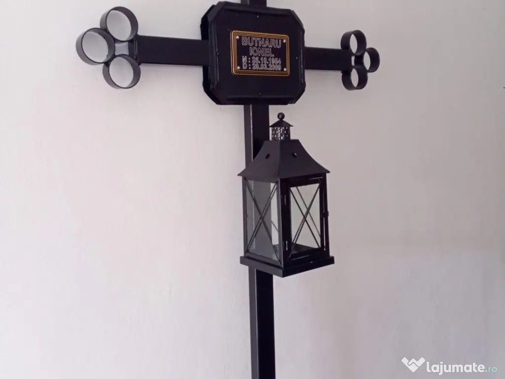 Cruce Metal Fier cu Felinar,pentru Mormânt TRANSPORT GRATUIT