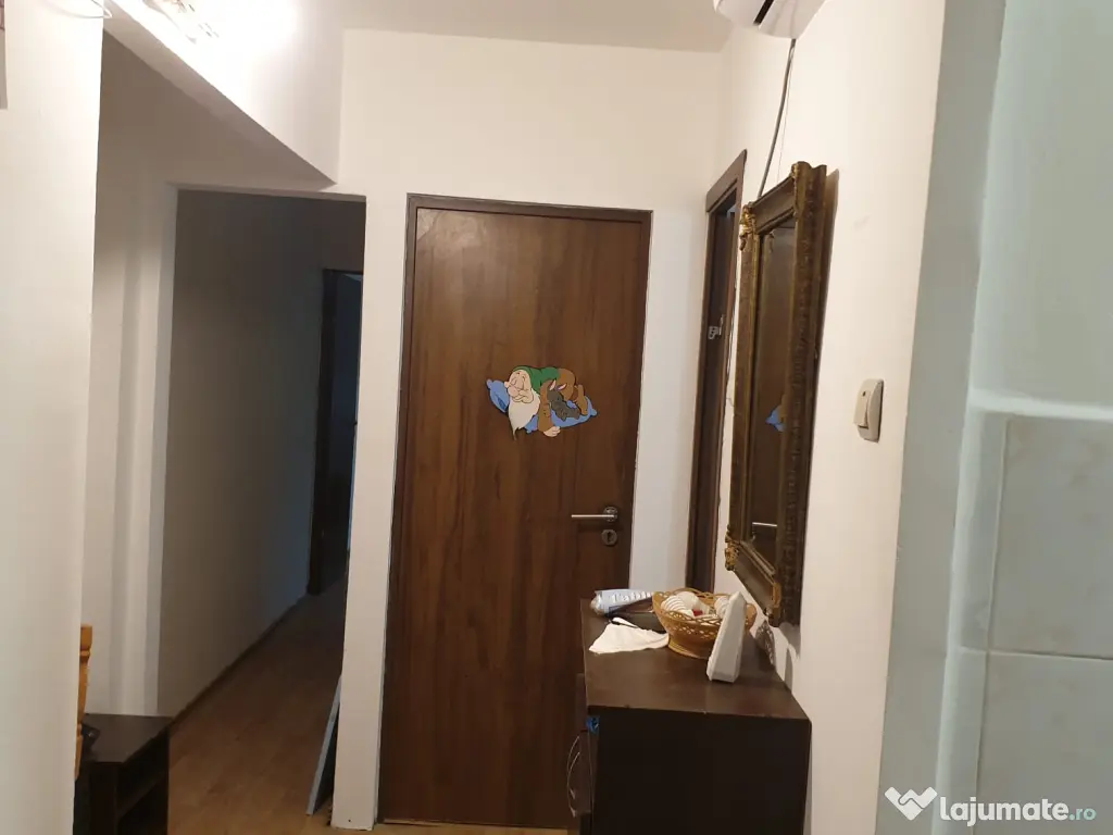 Ap. 3 camere Decomantat Blvd Tutora