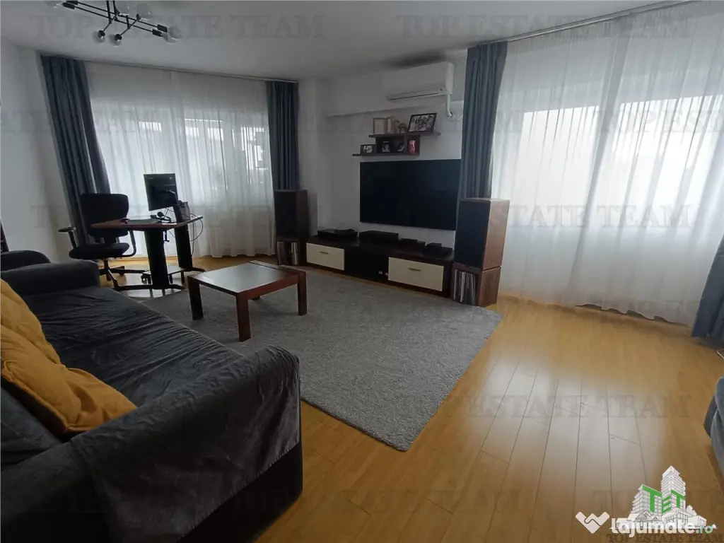 Apartament generos de 3 camere Turda- vedere spre parcul Re