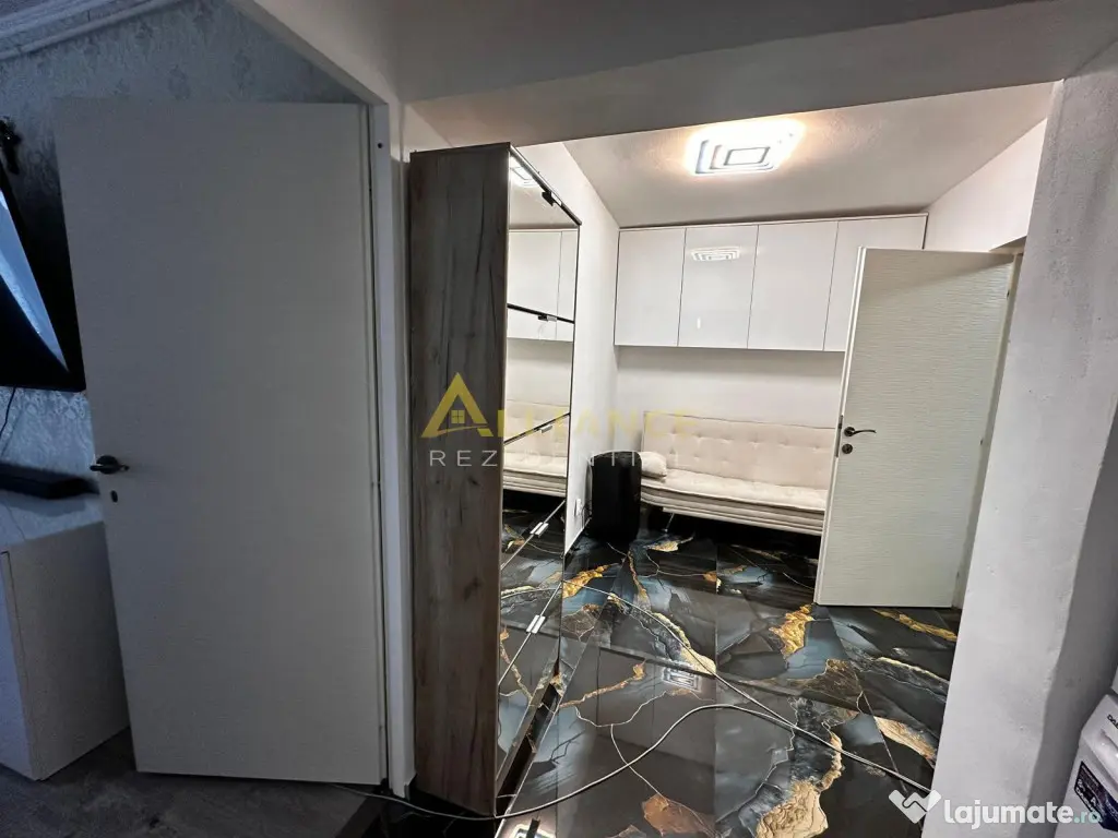 Gata de mutare! 2 camere decomandate, Mobilat si utilat bloc