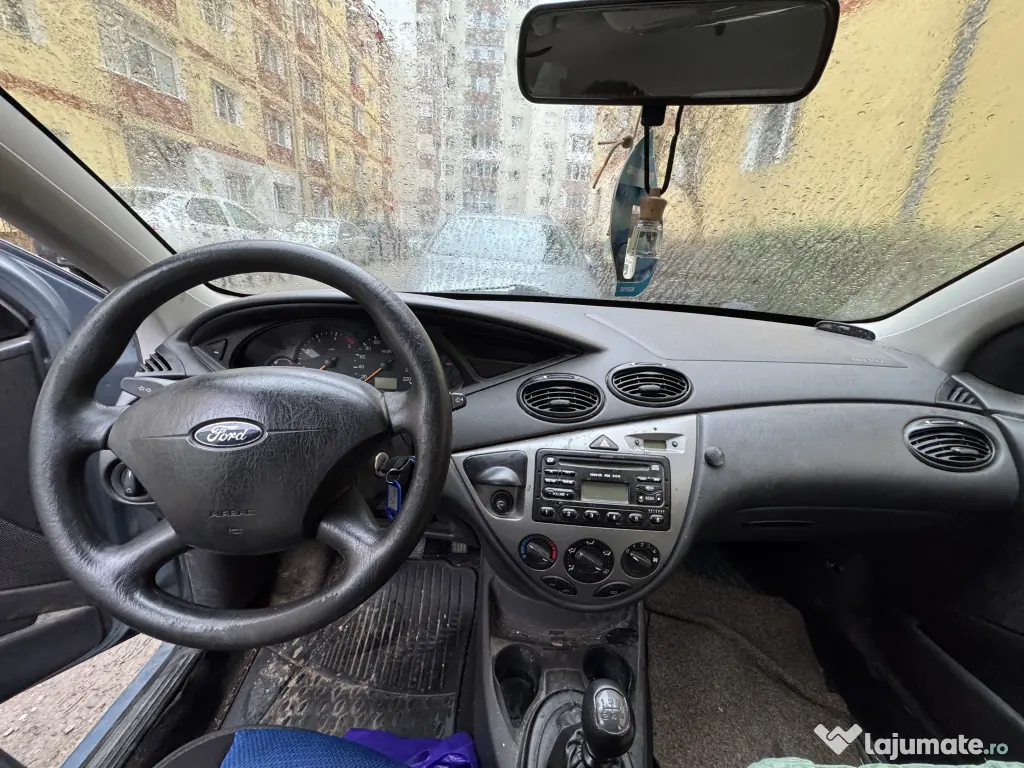 Vând Ford Focus 2004