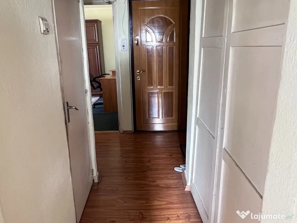 Apartament 2 camere decomandat, 50 mp, 2 balcoane – Mioveni 