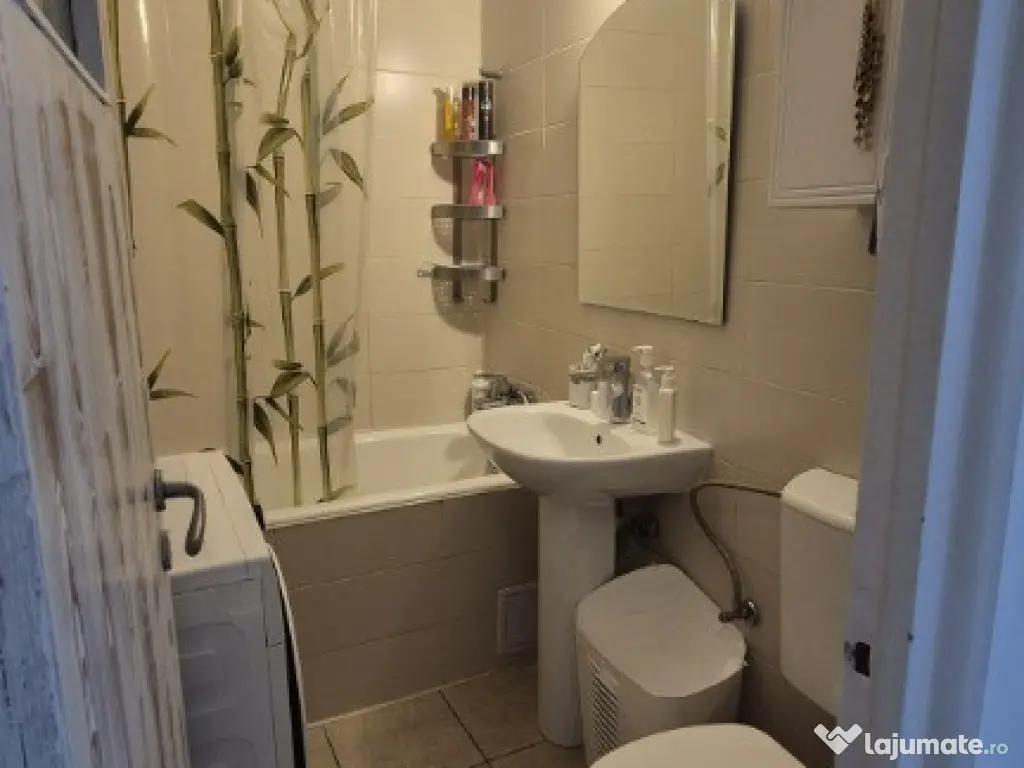 Mutare imediată: Ap 2 camere decomandat, complet utilat, vedere panora 