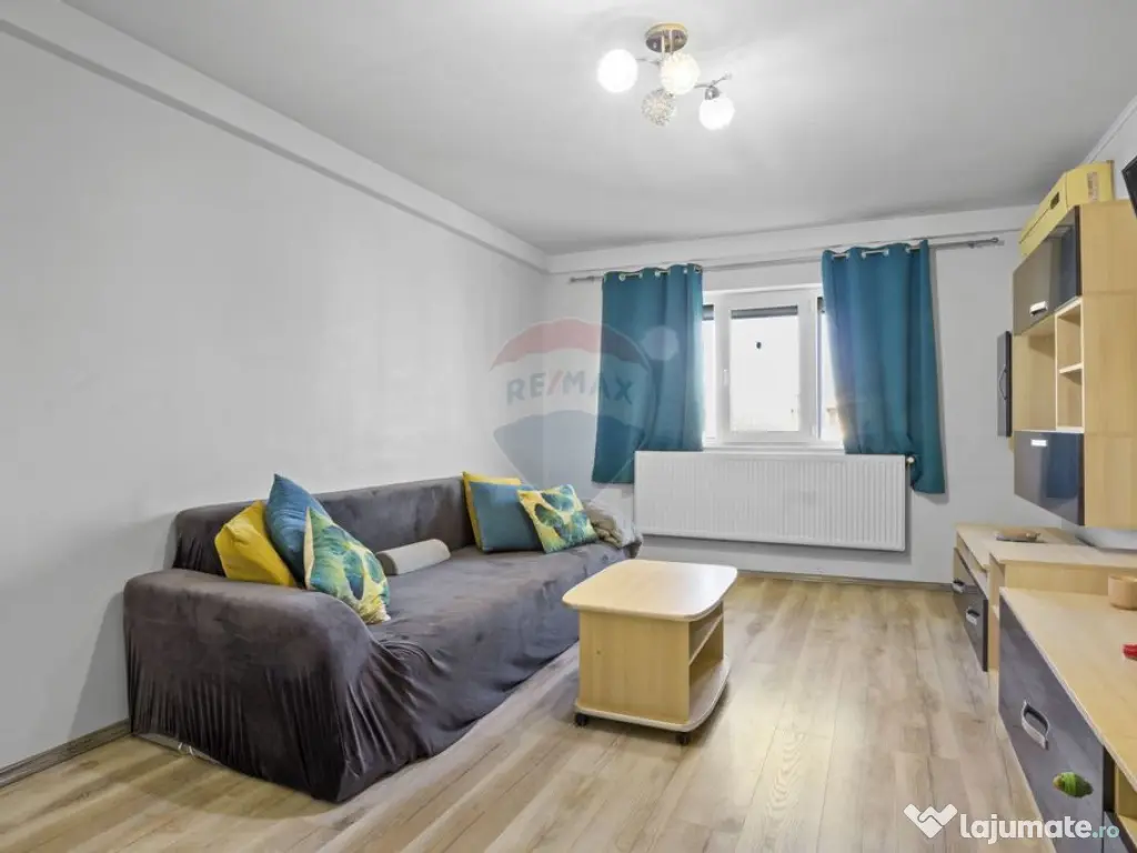 Apartament cu 2 camere decomandat de vanzare in zona 300 ... 