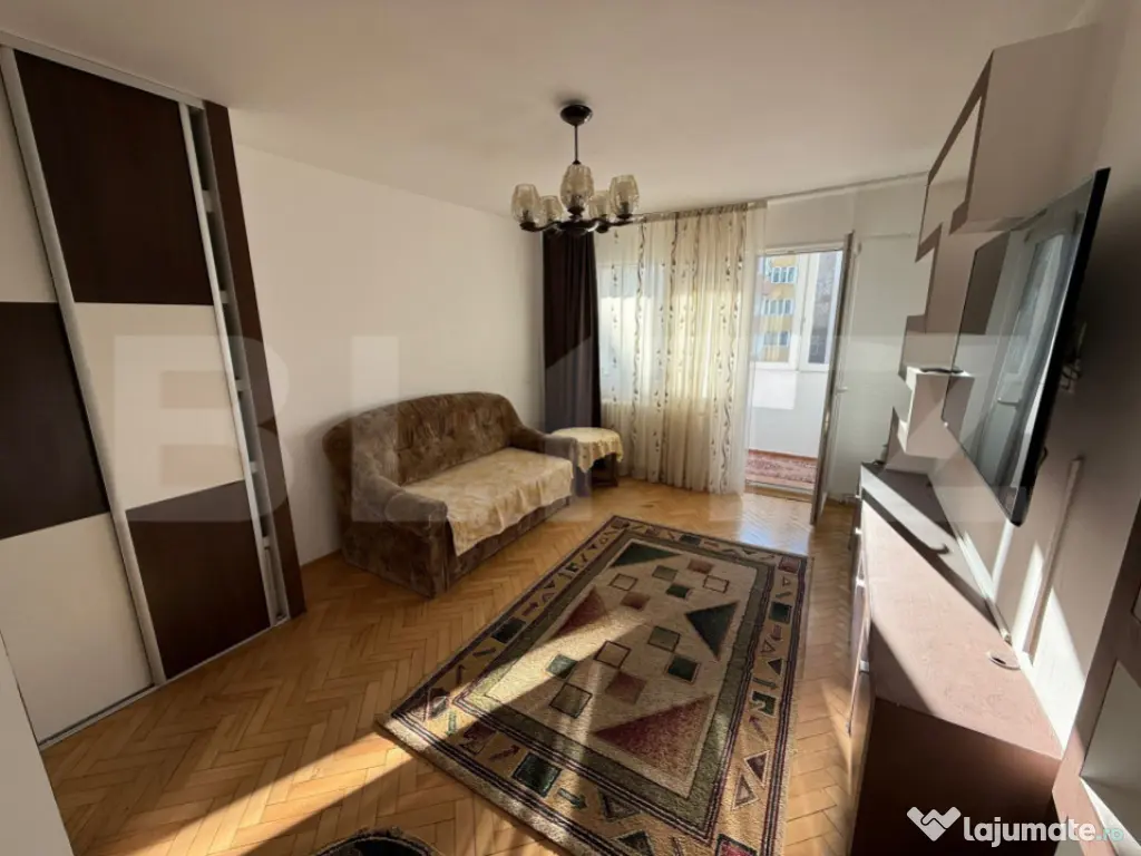 Apartament 2 camere, 55 mp, decomandat, zona Calea Floresti 
