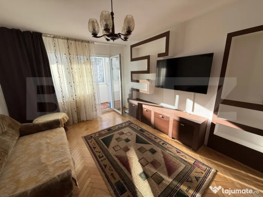 Apartament 2 camere, 55 mp, decomandat, zona Calea Floresti 