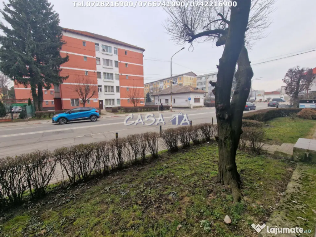 Închiriere apartament 3 camere , situat în Târgu Jiu, Str 
