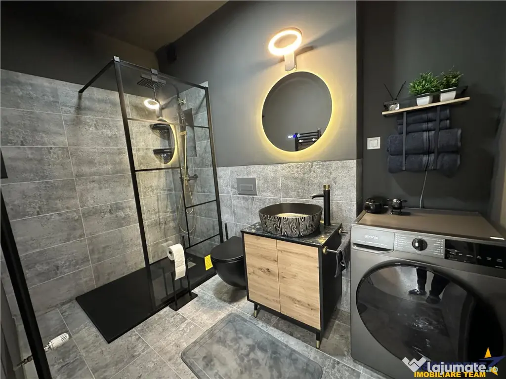 FILM!Boutique LUX, terasa cu view, design de colectie,dotari 