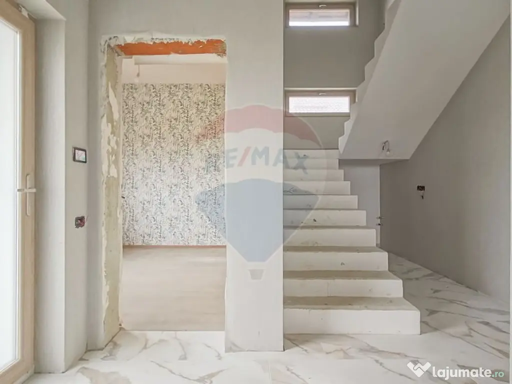 COMISION 0%! Casă noua cu 5 camere de vânzare in Tarlun... 