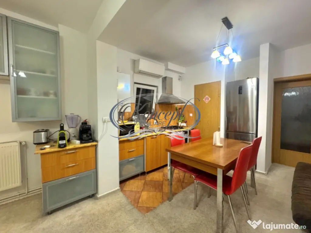 Apartament cu balcon si garaj pe strada Bistritei 