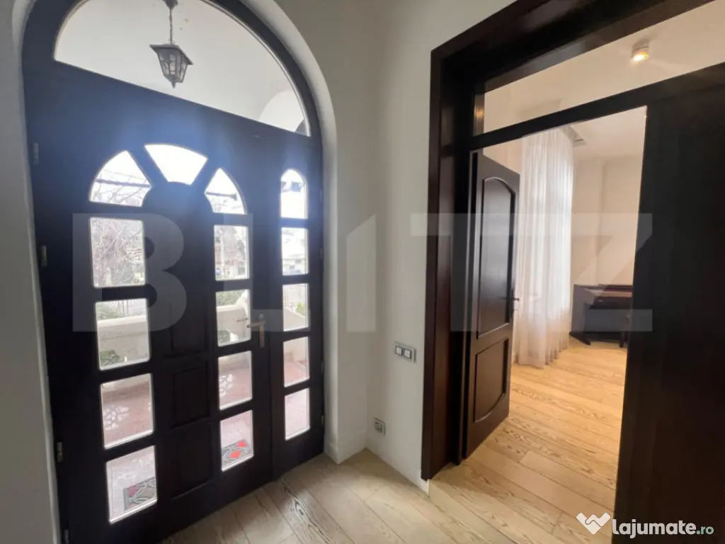 Casă interbelică, 405 mp utili, curte 1300 mp, zonă 1 Mai 