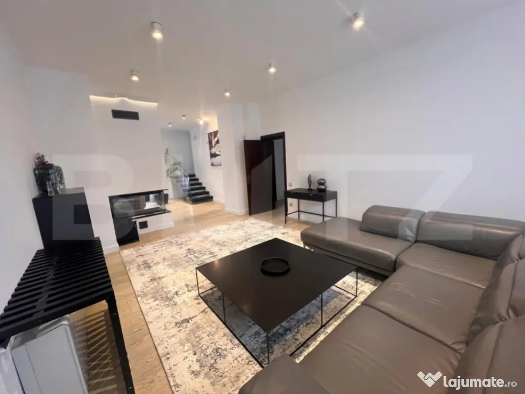 Casă interbelică, zonă premium Craiova, 405 mp utili, cur