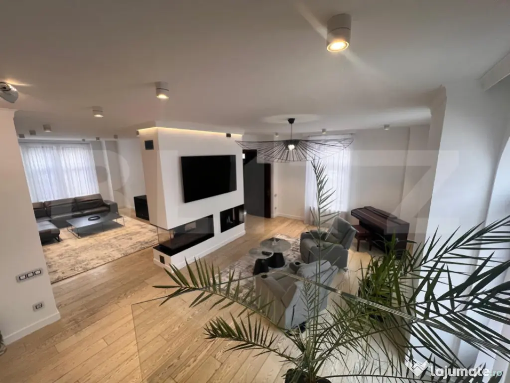 Casă interbelică, zonă premium Craiova, 405 mp utili, cur