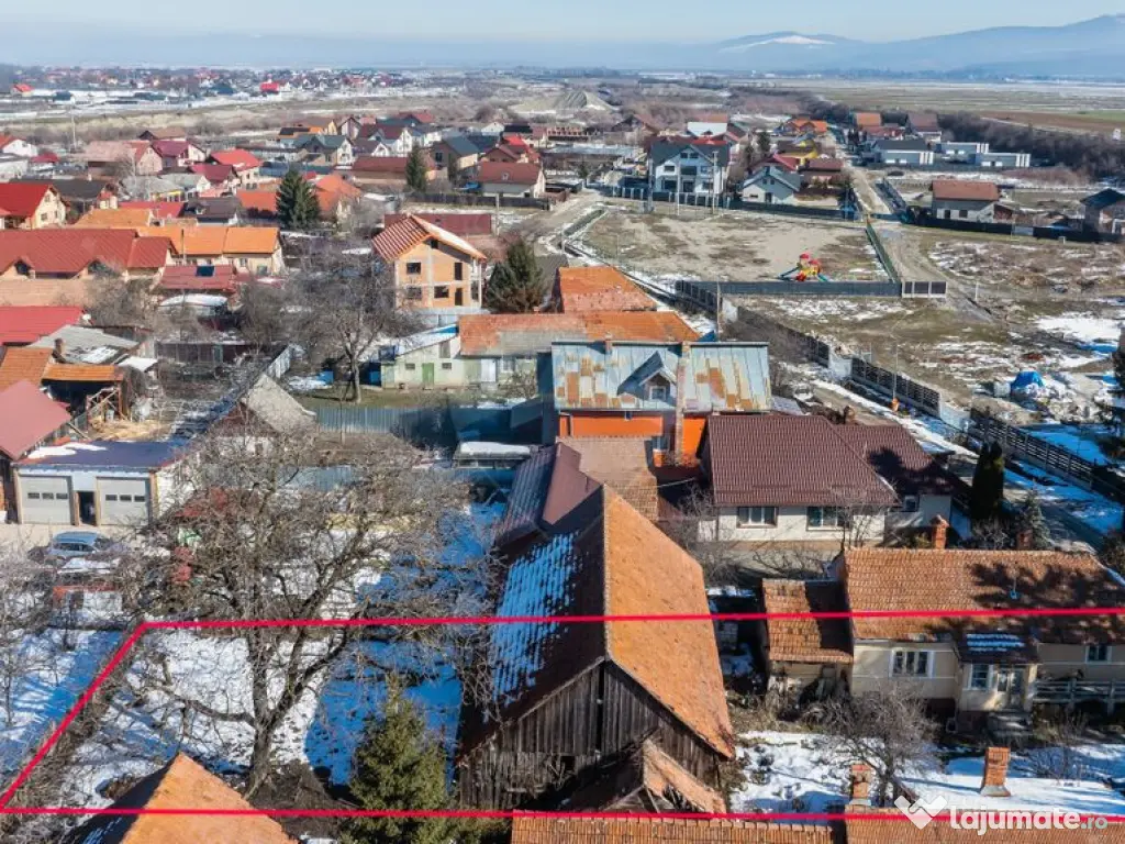 Teren de Vis în Tărlungeni cu Căsuță din Lemn – Li...