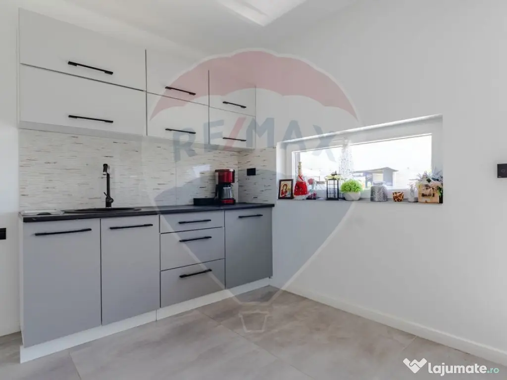 Vilă de lux cu piscina de închiriat 