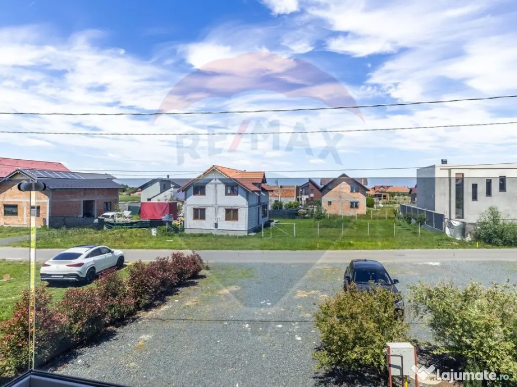 Vilă de lux cu piscina de închiriat 