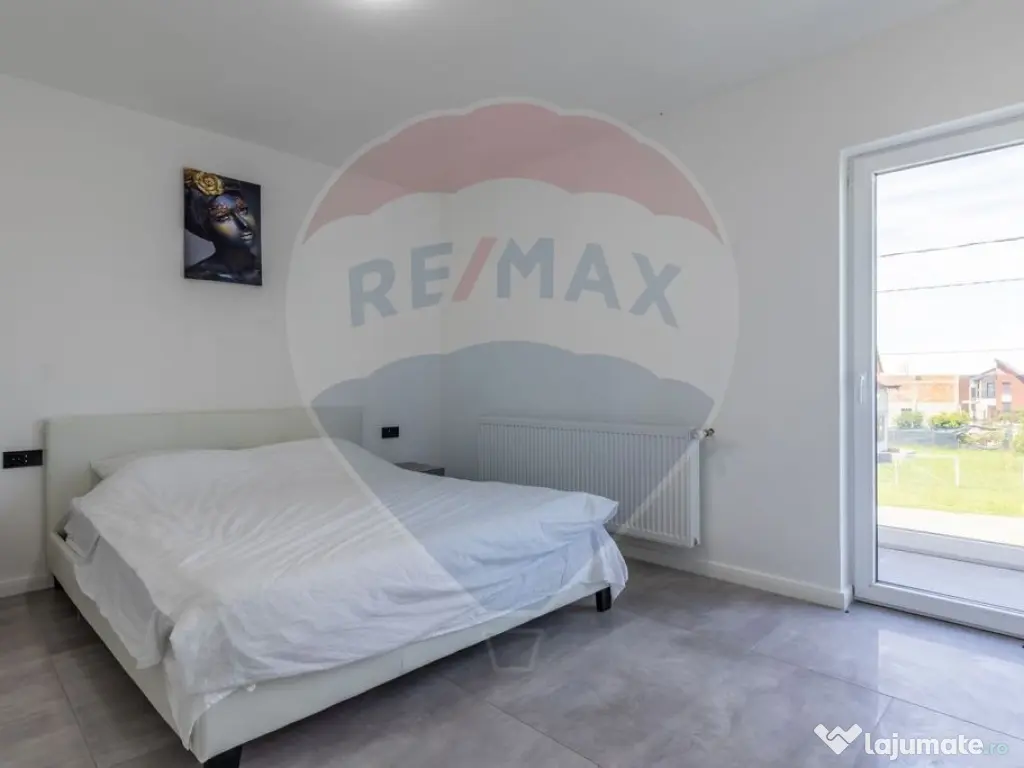 Vilă de lux cu piscina de închiriat 