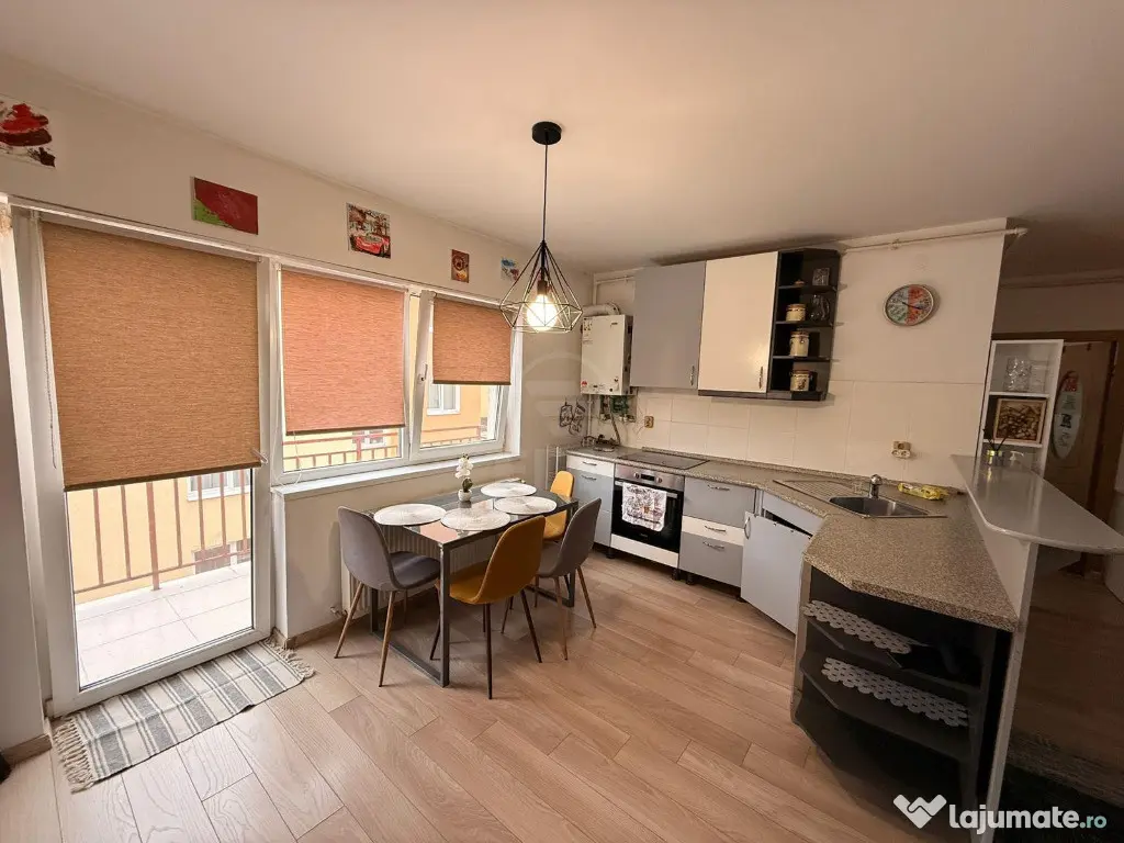 APARTAMENT CU 3 CAMERE ZONA EROILOR 