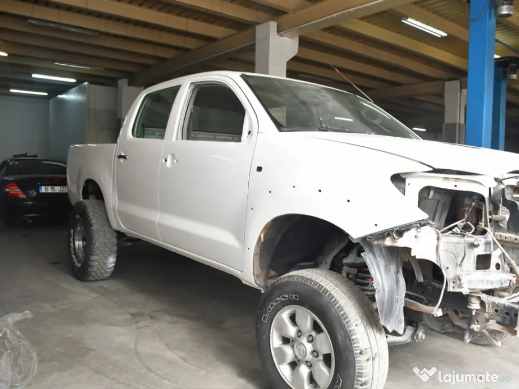 Service auto utilat complet 550mp trafic mare la bulevard 