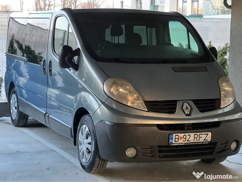 Renault Trafic 2008 - 8+1 locuri - Unic Proprietar 