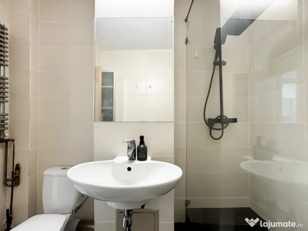 Oportunitate Unică: Singura garsonieră de vânzare din Ron