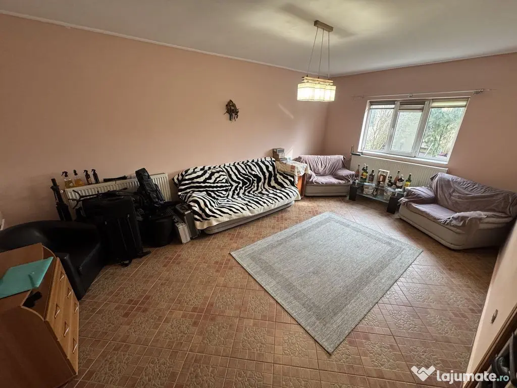 Casă 120 mp + casă 49 mp, teren 640 mp, deschidere 15 m... 