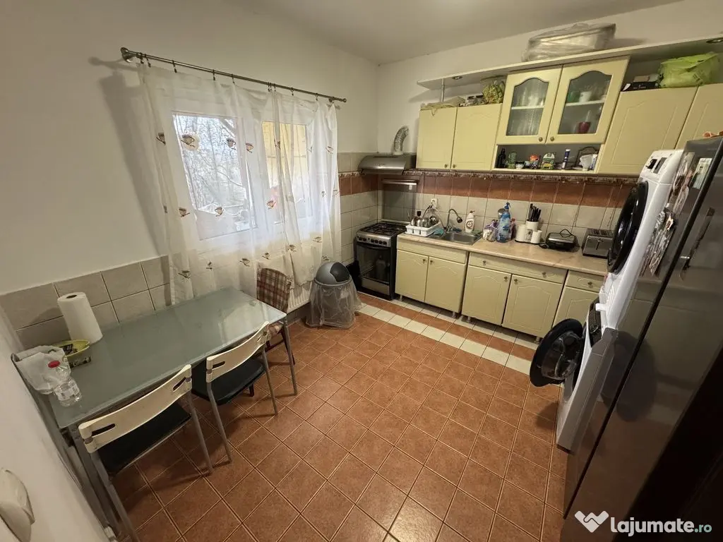 Casă 120 mp + casă 49 mp, teren 640 mp, deschidere 15 m... 