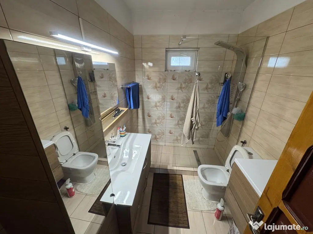 Casă 120 mp + casă 49 mp, teren 640 mp, deschidere 15 m... 