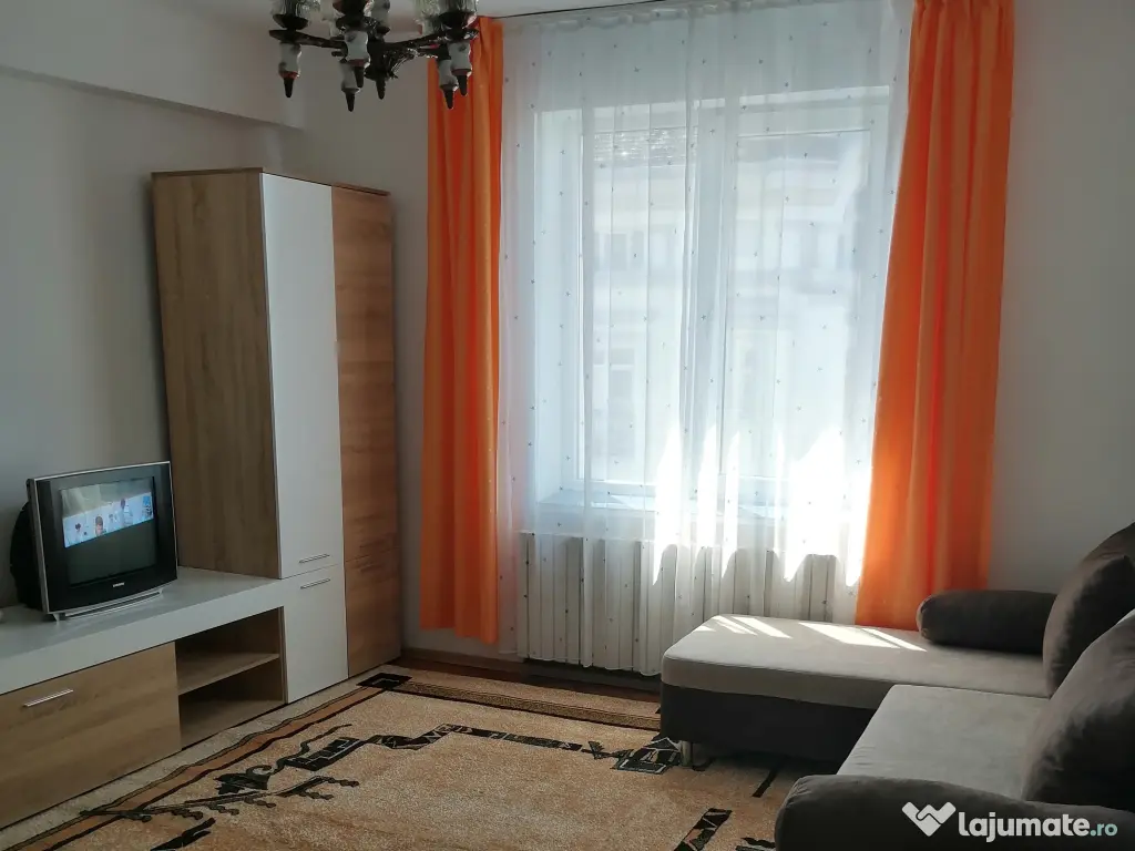 Inchiriez garsoniera ultracentral 