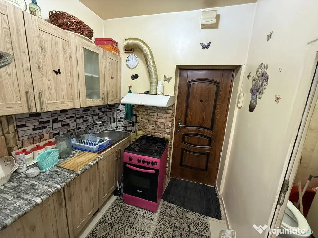 Garsoniera zona Abator