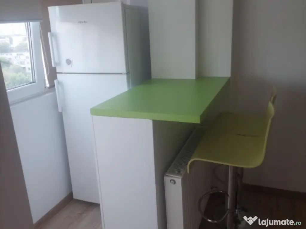 Dristor schitului etaj 8 