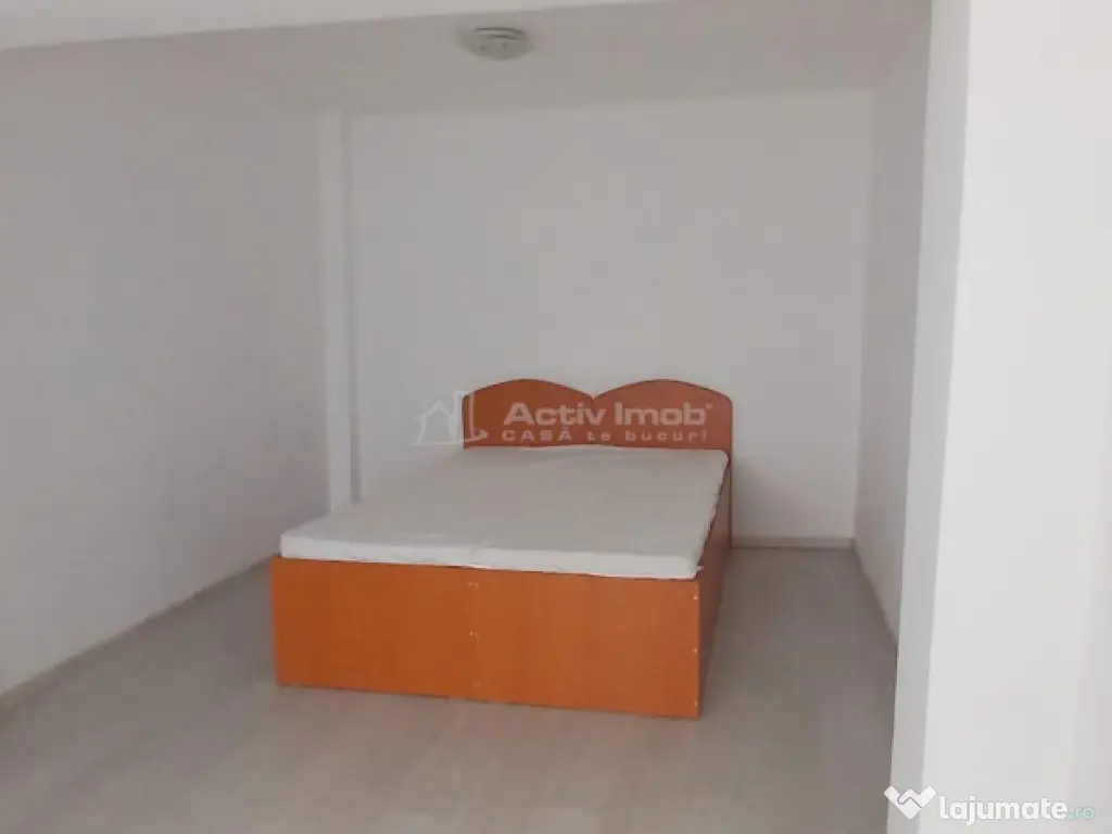 Casa 8 camere de Valea Voievozilor Targoviste 653mp teren 