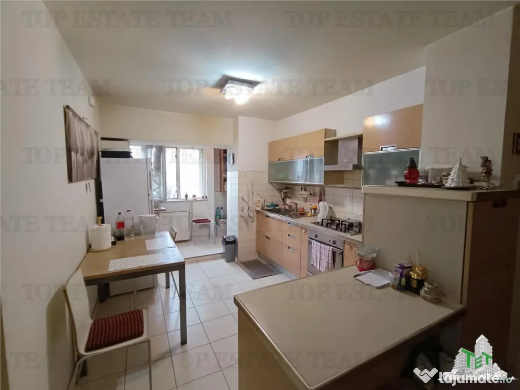 Apartament 3 camere Titulescu 
