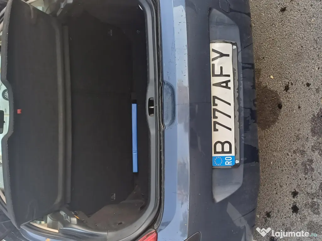 Vand autoturism Peugeot 308. 