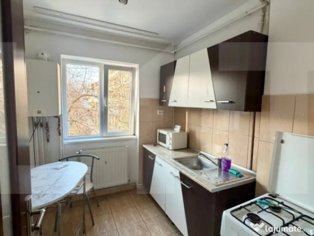 Apartament 2 camere zona centrala 