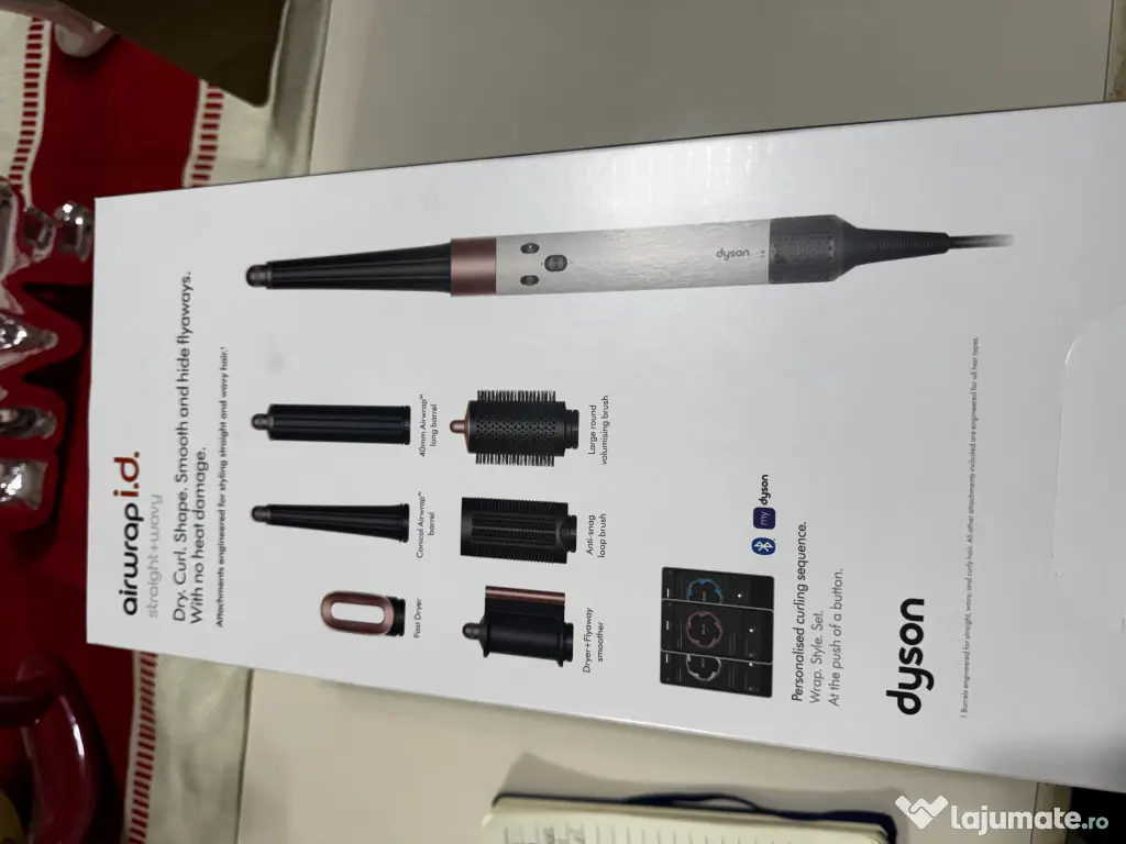 Dyson air wrap sigilat negociabil 