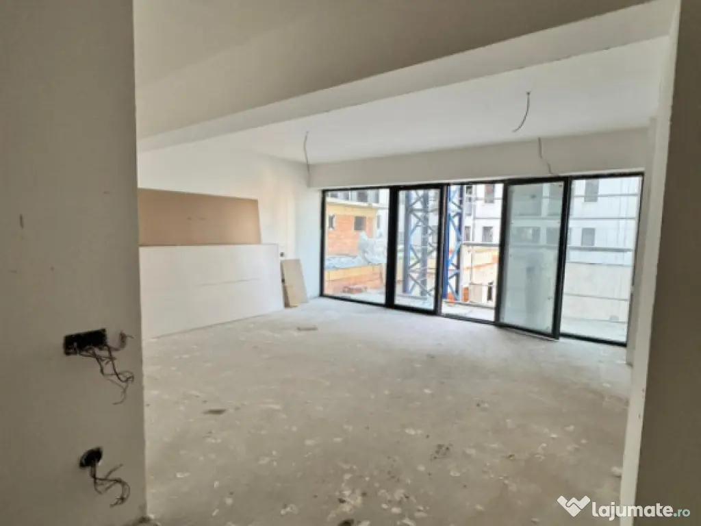 Apartament luminos cu terasă generoasă, imobil nou + loc d 