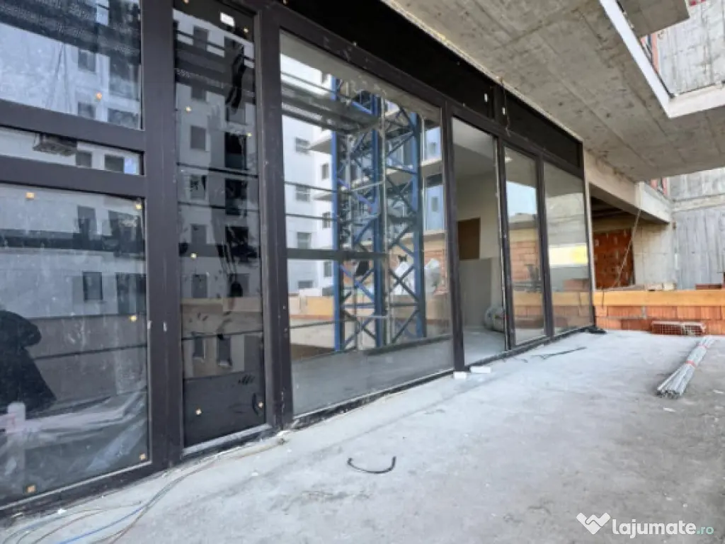 Apartament luminos cu terasă generoasă, imobil nou + loc d 