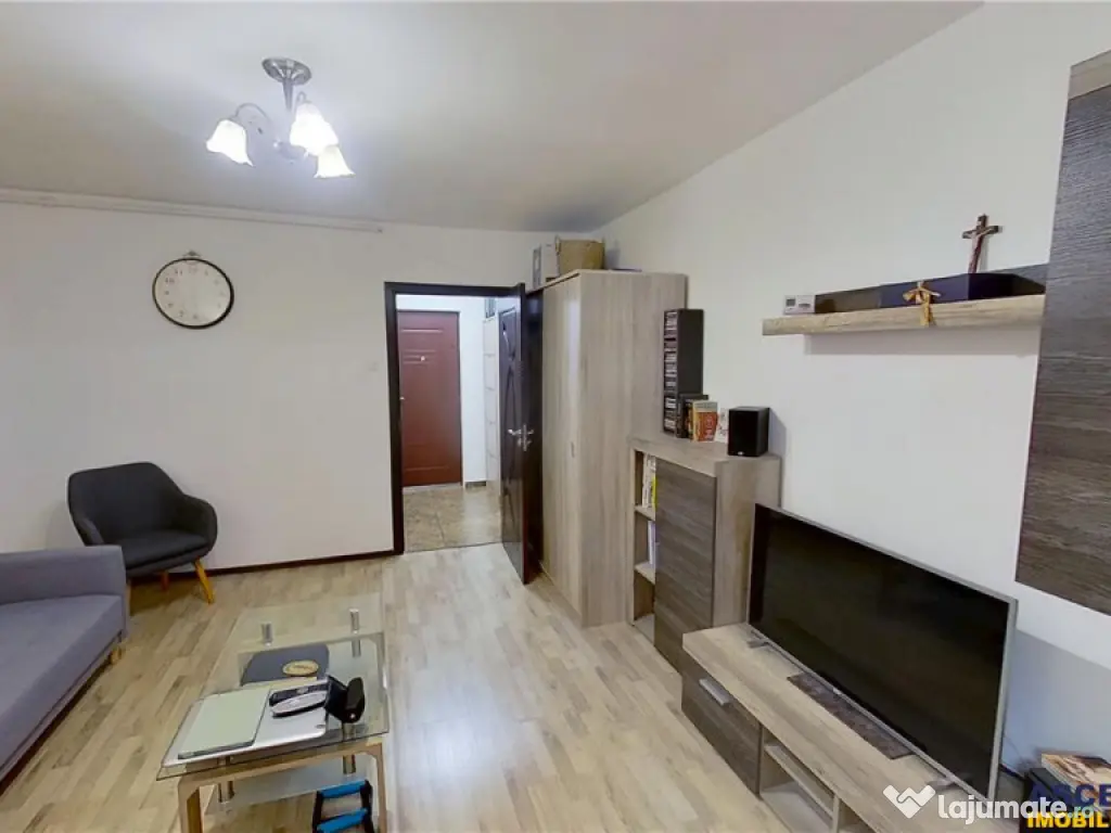 Garsoniera moderna, etaj intermediar, cadru natural, Noua Br 