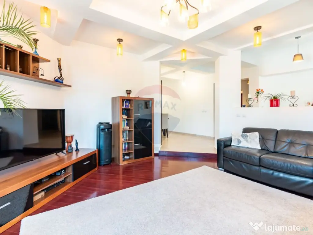 Casă / Vilă de vanzare la intrare in Mogosoaia, padure,... 