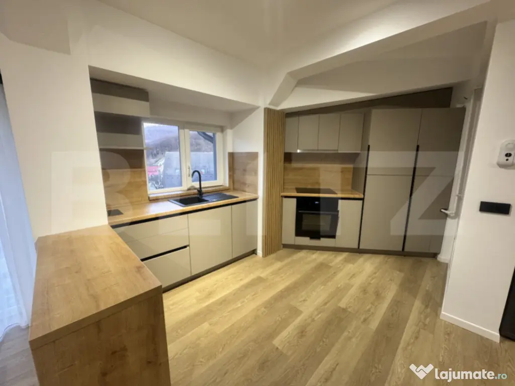 Apartament de închiriat, zona Bradet 