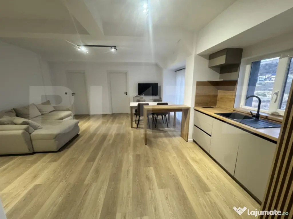 Apartament de închiriat, zona Bradet 