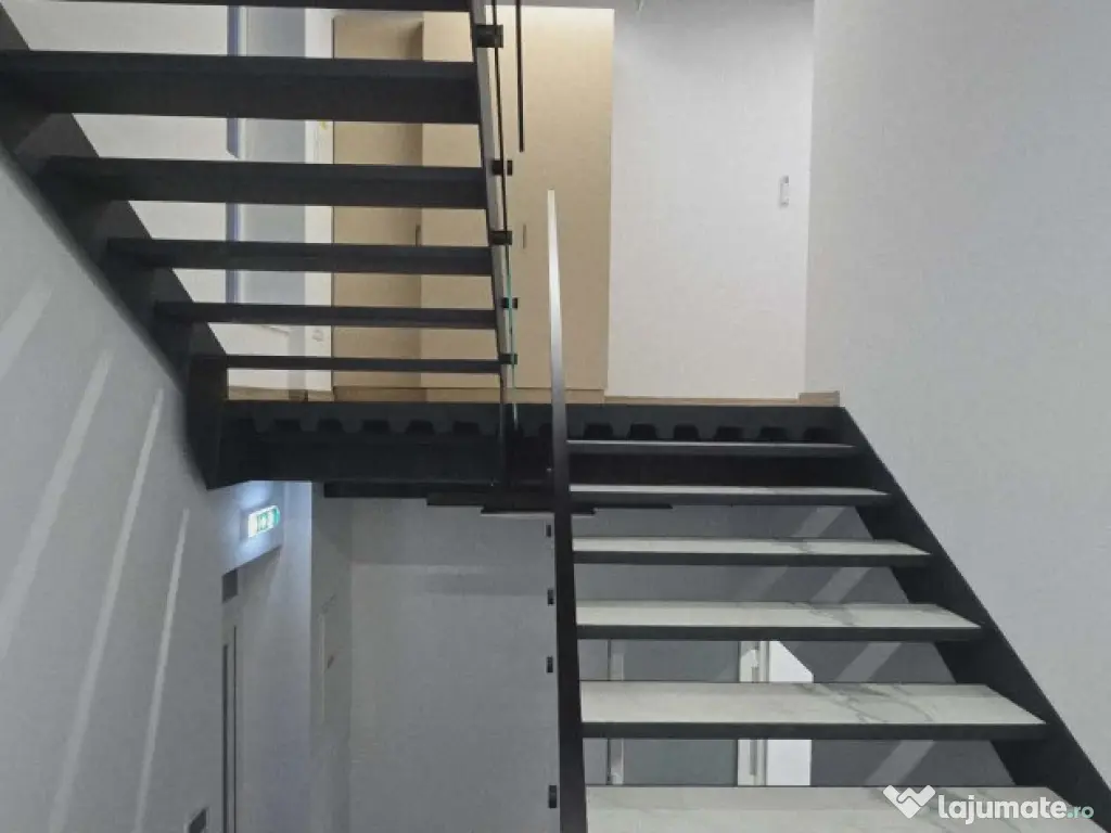 Hala/Showroom/Birouri de inchiriat,str.Ogorului/cart Grigorescu 