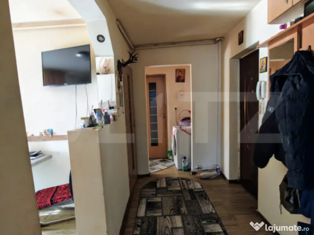 Apartament 2 camere decomandat de vânzare – Zona Împăra 