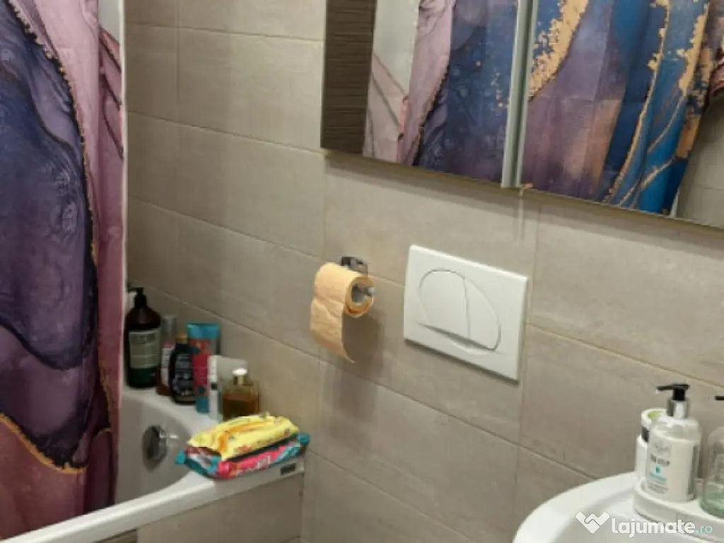 Apartament cu 2 camere mobilat utilat, cu loc de parcare par 