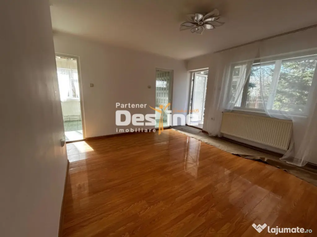 Casă de închiriat Copou 5CD 100MP parter+mansarda+curte 