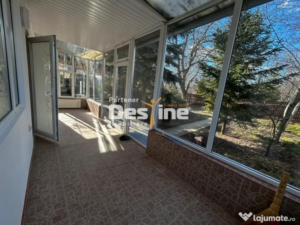 Casă de închiriat Copou 5CD 100MP parter+mansarda+curte 